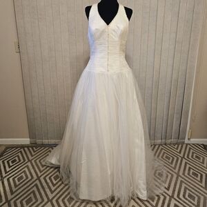 Elegant White Wedding Dress